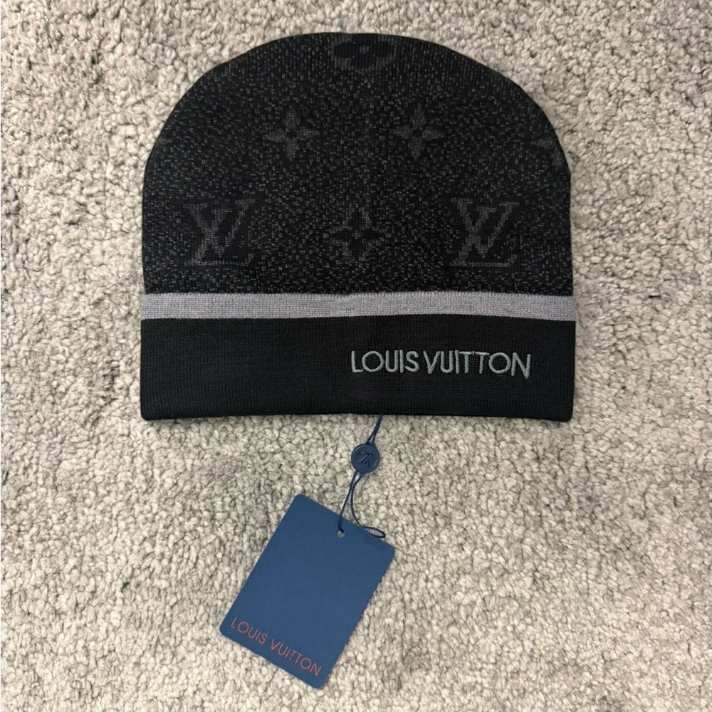 Louis Vuitton Men's Black and Gray Knit Hat